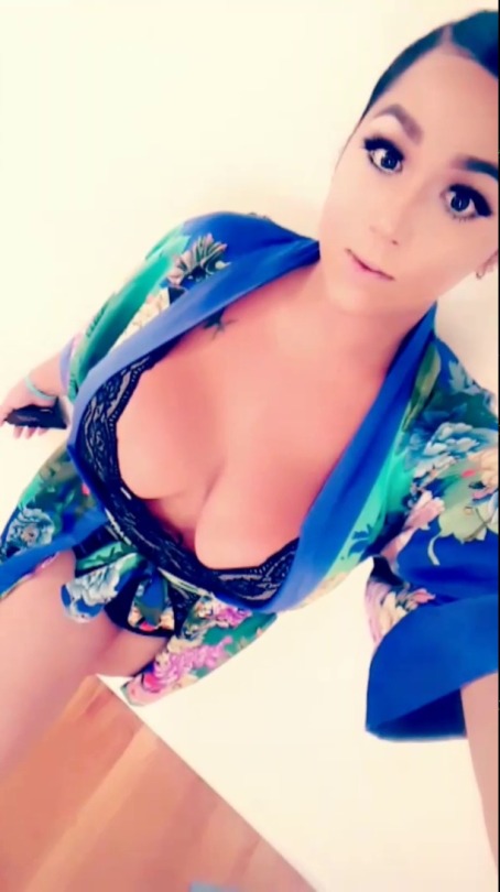 Ts ella kaii